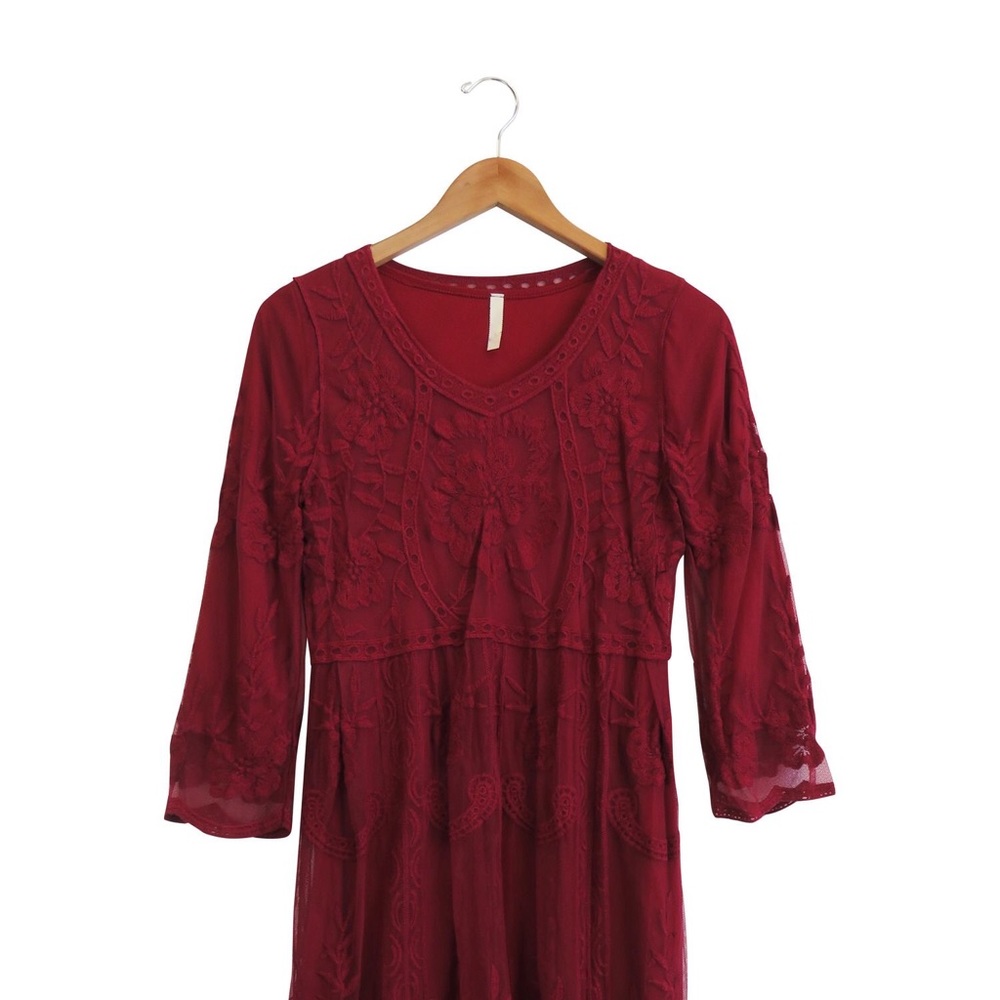 LIKE NEW Roolee Nora Lace Dress in Burgundy